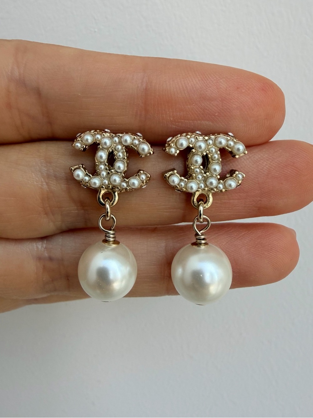 CHANEL Gold-Tone Pearl Drop CC Logo Earrings in White - Picture 9 of 9